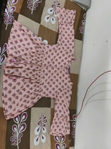 Beautiful Peach🍑 Cotton Empire Kurti