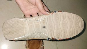 Embroidered Ethnic Jutti Flats