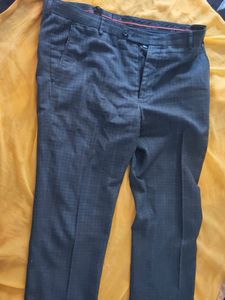 Rs 140 Only Men Trouser From Arrow 32 Black