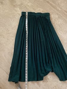 Pleated Skirt Dark green