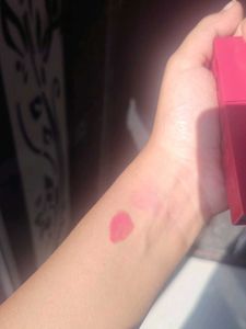 Maybelline vinyl ink lipstick shade Saucy