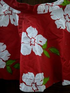 💥Hot Red Flower Print Mini Skirt 💥😍