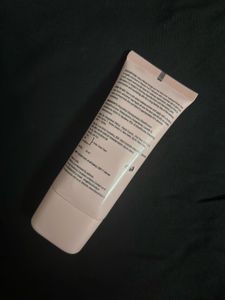 Hilary Rhoda Blur Primer