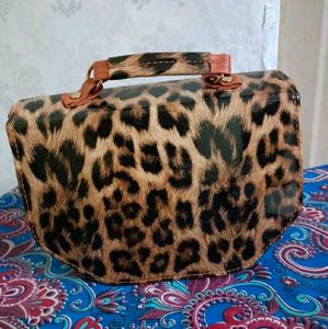 Rust Leopard Print Sling New 🆕👌👌👌