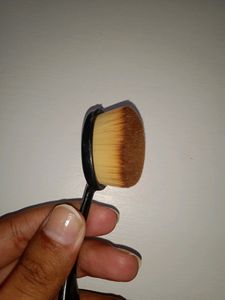 Foundation Brush 🖌️