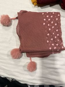 Pom-Pom Scarf