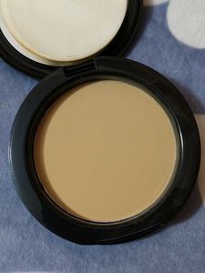 Maybelline Fit Me Compact
