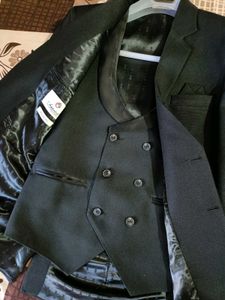 New Black Coat Set