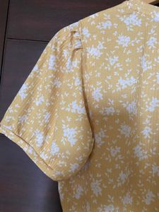And Women’s Light Yellow Top (xl)