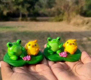 Frog And Chick Miniature 🐸🐥🌸
