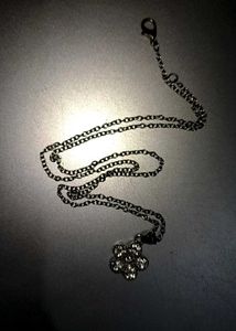 Flower Pendant Necklace