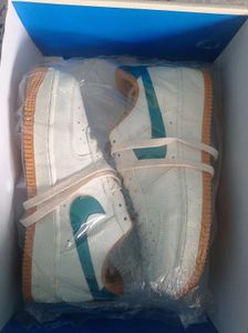 Women Sneakers