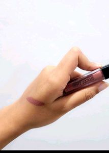 Smashbox Lipstick- STEPPING OUT