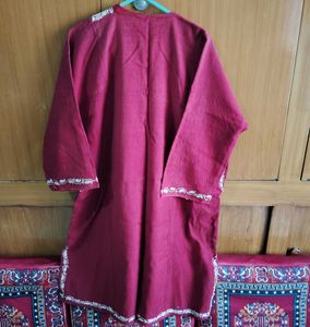 Red🔴Perfection: Embroidered Kashmiri Feran