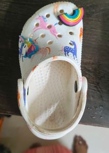 A new original crocs clogs for girl 2 years