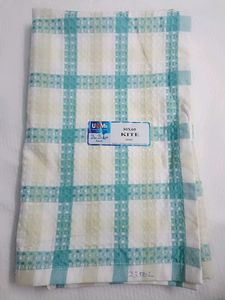 Vintage Plaid Bath Towel