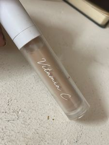 Mamaearth Vitamin C Concealer