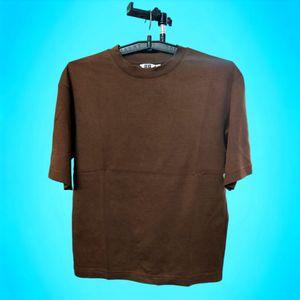 Uniqlo Tshirt Unisex Down Shoulder Size SX