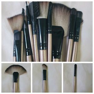 Professional Makeup Brush Set for Flawless Applica