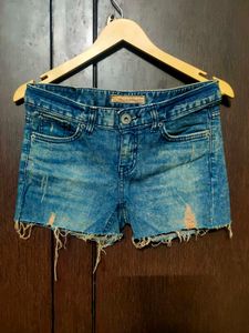 Aura Denim Shorts 🩳
