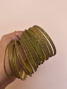 Mehendi Color Full Bangles Set