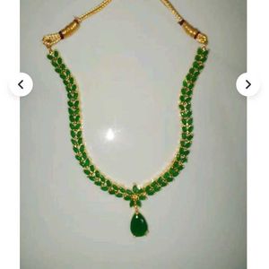Green Stone Jewelry Set