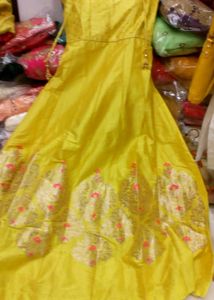 Yellow long dress/gown