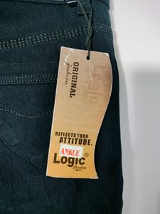 Black Casual Jeans (Women&#39;s)