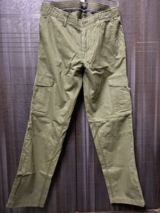 ₹700, Woodland Cargo Pants (Mehendi Green Color)