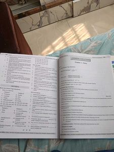 I am selling a class 10 physics book of akash Inst