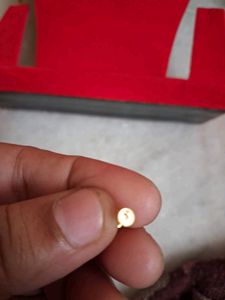 Beautiful New 2 Pairs Studs