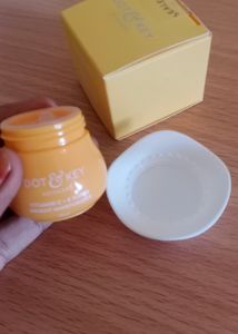 Dot &amp; Key Vitamin C+E Moisturizer (New)