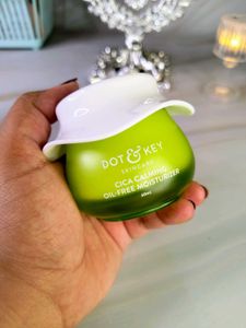 Dot & Key Cica Calming Oil-Free Moisturizer