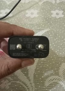 MOTO MOBILE CHARGER TYPE C NEW AND ORIGINAL 10 WAT