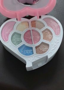 lipstick +compact +blush