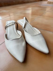 max Women Sling Strap Kitten Beige Mules