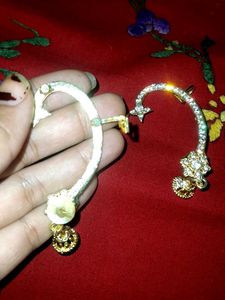 Sparkly Heart Ear Cuff