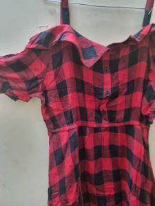 ONLY Off Shoulder Red And Black Dress