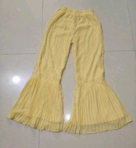 Cute Yellow GirlsKids Outfit