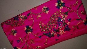 Elegant Pink Embroidered Hand Purse with Zipper..�
