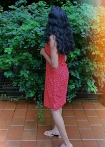 red bodycon dress