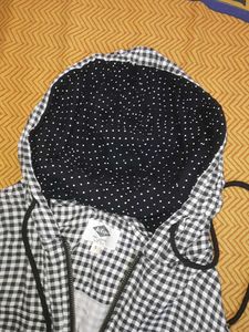 Checked Hooded Lightweight Jacket