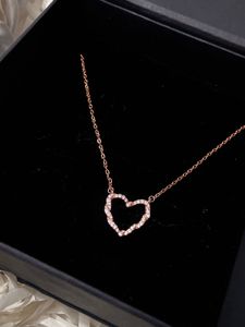 Rose Gold Heart Necklace 🩷