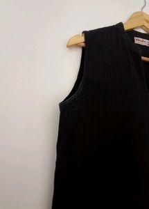 Sleeveless Black Top