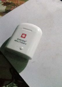 Swiss Military Wireless Earbuds no bettery