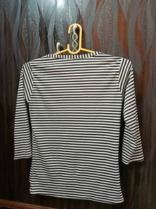 Black &amp; White Striped Tshirt