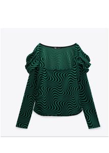 Zara Puffed Sleeve Top