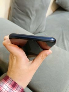 realme 3 32gb 3ram phone vibrate hota h display na