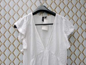 New With Tag Cute Korean Asthetic White Top