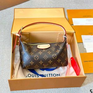Louis Vuitton Sling Bags Master Copy